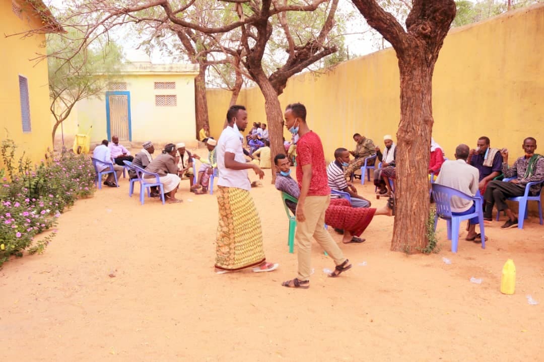 An outdoor session in Diinsoor